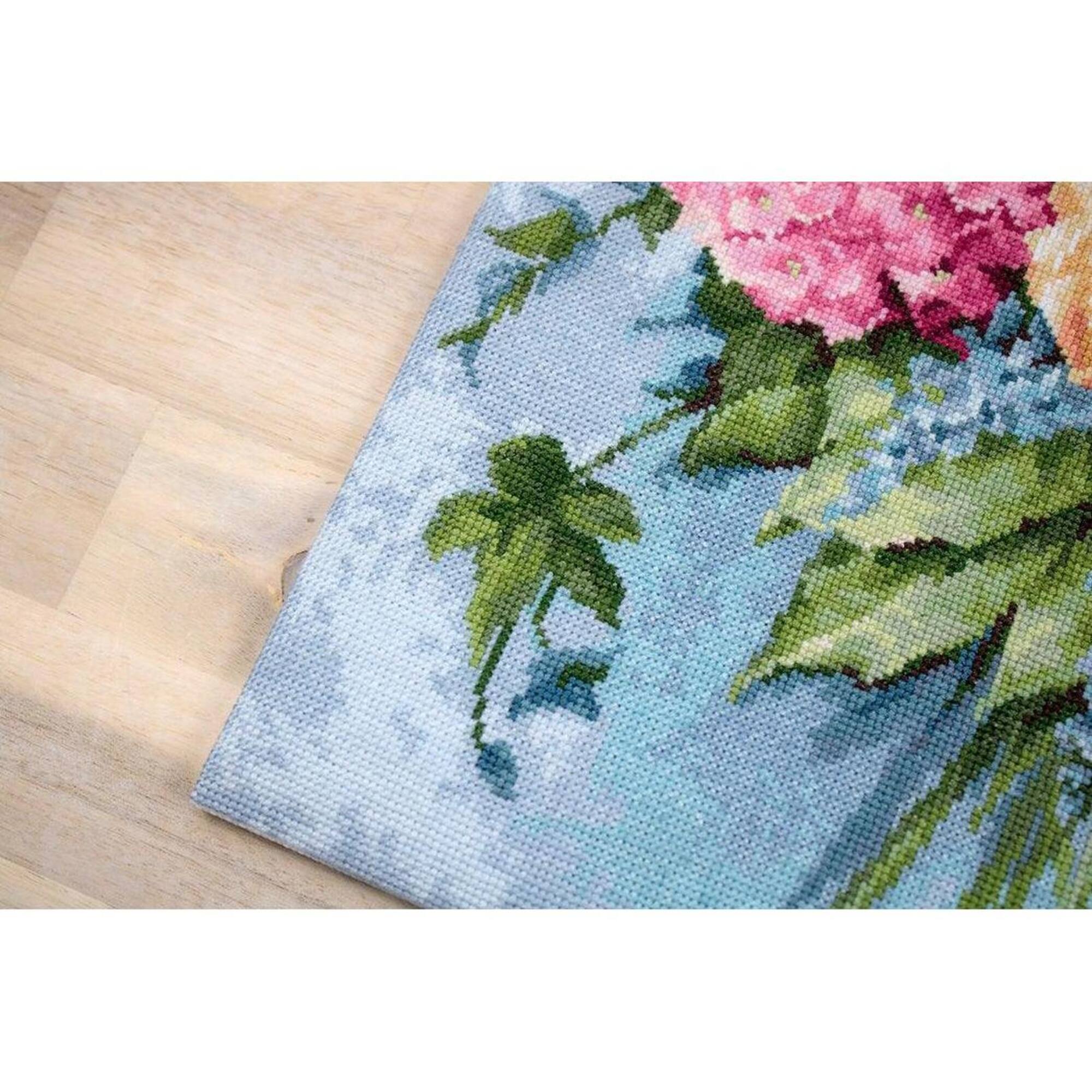 Luca-s Bouquet Counted Cross Stitch Kit